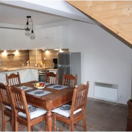 Z Basenem Apartment *