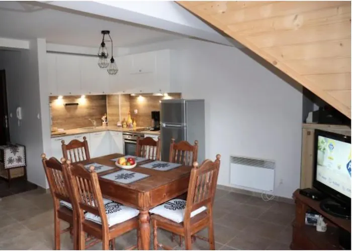 Z Basenem Apartmán *